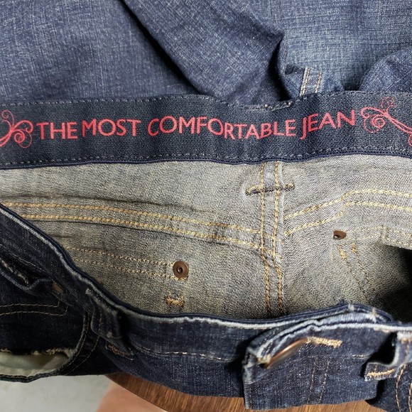 Lee Womens Jeans Size 14P Petite Boot Cut Stretch Most Comfy Fit Unworn 36x24.5 - Picture 7 of 9